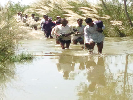 The village of Ugarpur disturbed the boat in farrukhabad