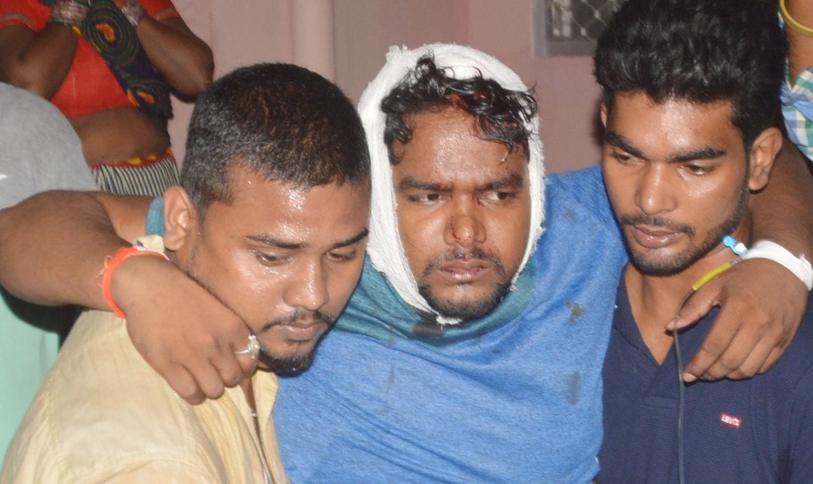 साकेतनगर मोहल्ले में युवक को गोली मारी