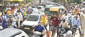 Jams' old town, troubled by passersby