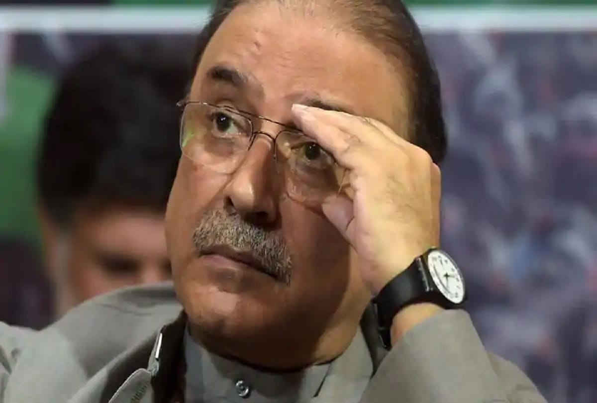 Pakistan: Accountability Court summons Asif Ali Zardari in connection with corruption charges