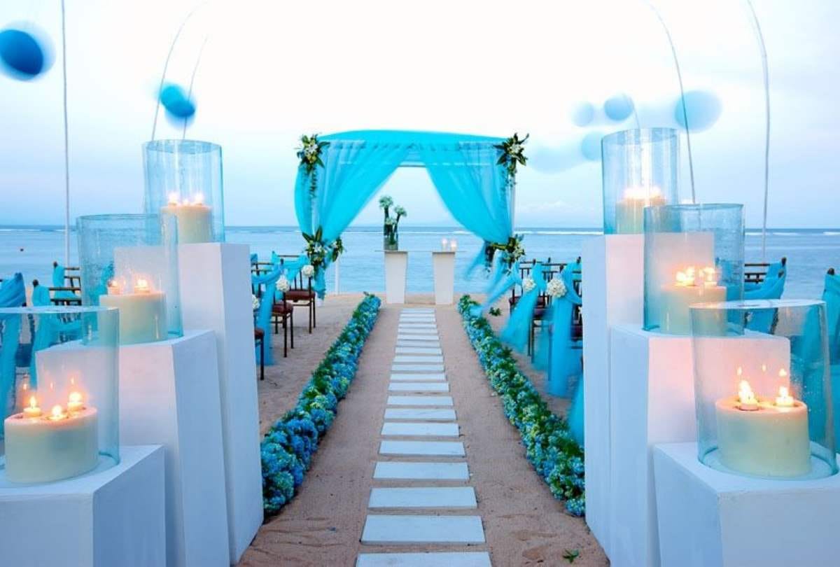 Bride Threatened Guests To Unfriend If They Do Not Spend Her Wedding