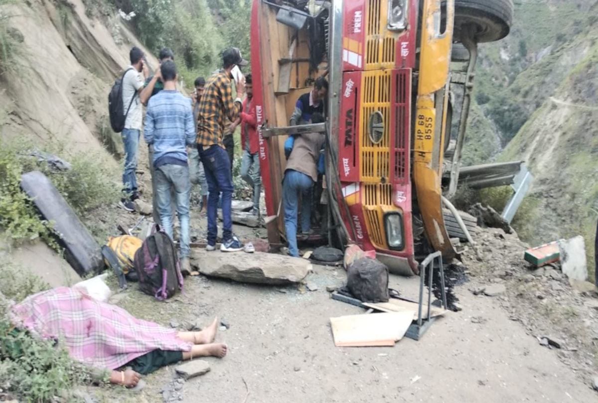 thirty five passenger injured in private bus accident at chamba himachal