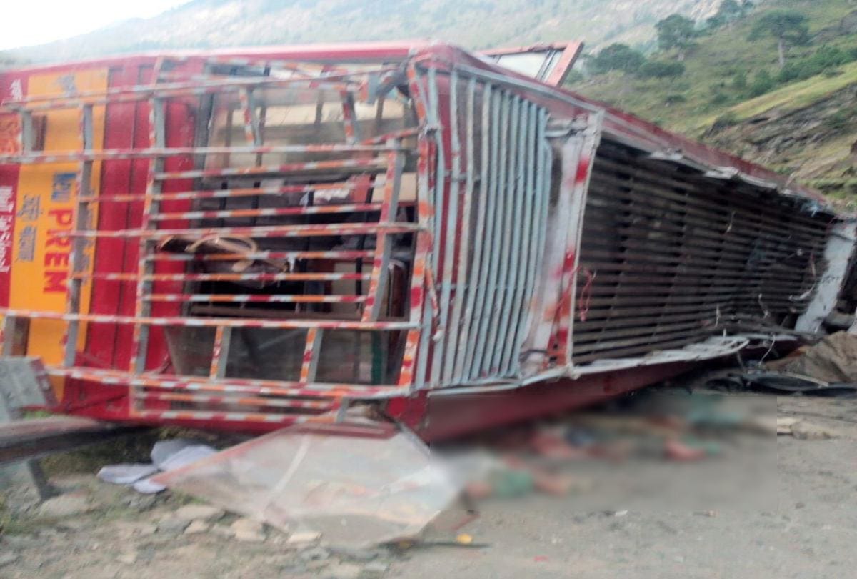 thirty five passenger injured in private bus accident at chamba himachal