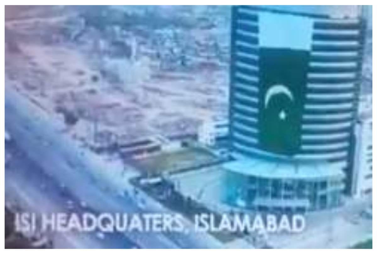 Bollywood Film Genius Trolled In Pakistan For Showing Wrong Fact