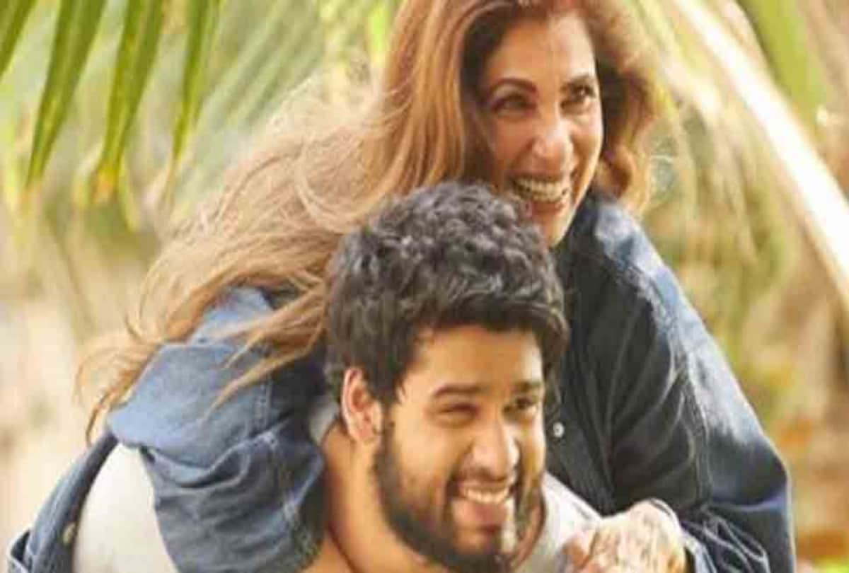 Dimple Kapadia nephew Karan will make debut with Sunny Deol