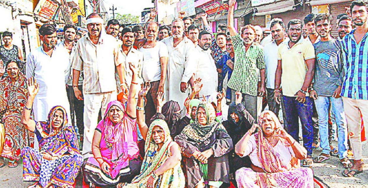 Trying to throw the shopkeeper in Dhampur