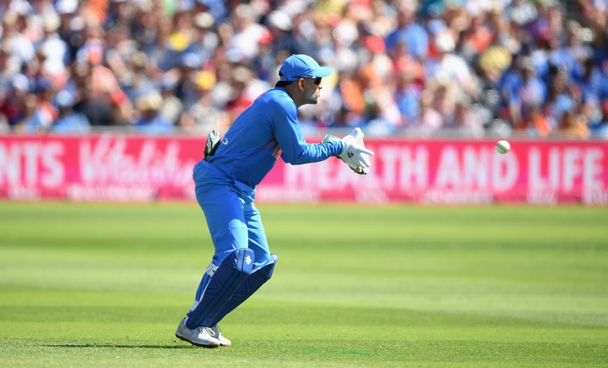 ms dhoni stump out Keemo Paul in just 0.08 seconds video viral