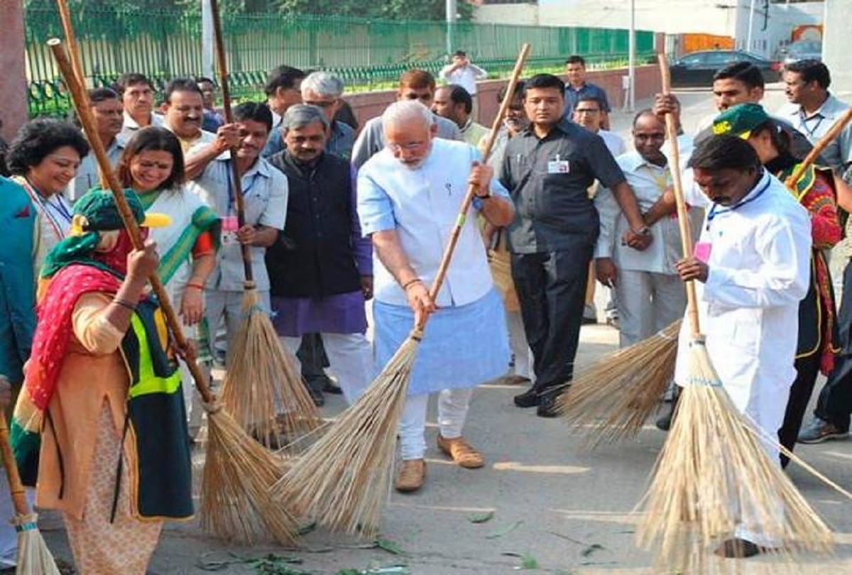 Congress Slams BJP over Swachh Bharat Mission, Attack Narendra Modi