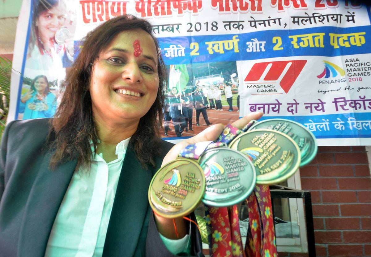 Grand welcome at varanasi airport of nilu mishra