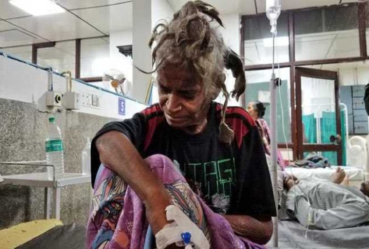 elder sister hostage by brother in delhi women commission help and rescue