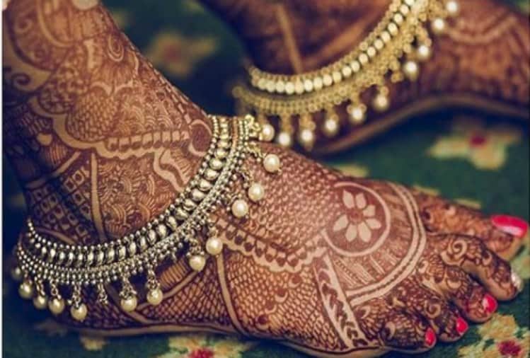 tv actress suchita trivedi ready to get marry look her mehandi pictures