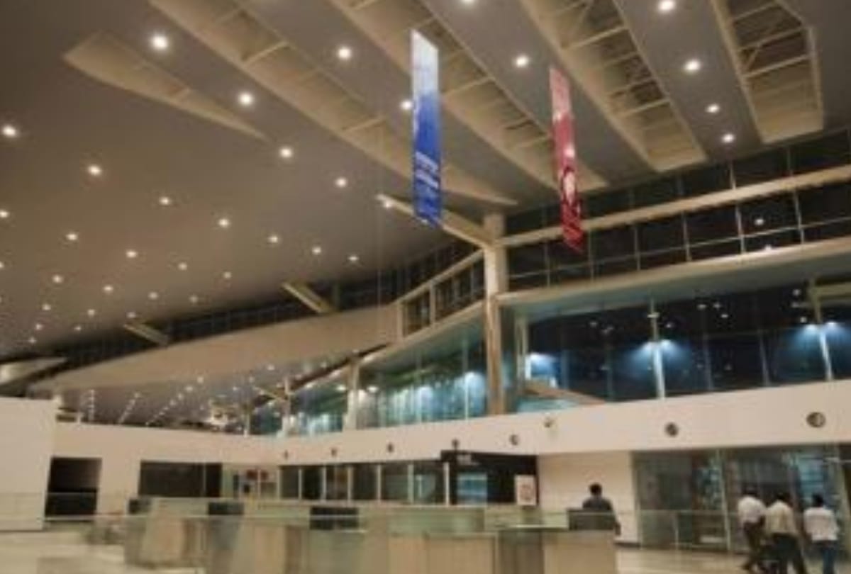 time of eight flights will be changed due to repairing of airport runway