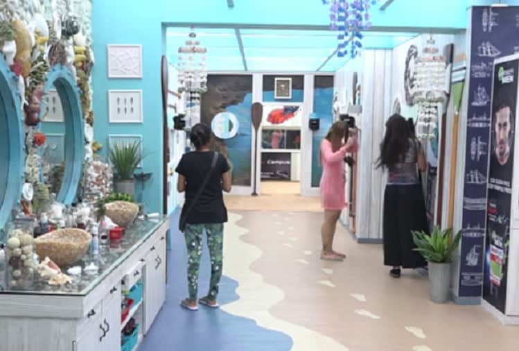 Bigg Boss 12 Kriti Verma targets Bihari contestant Urvashi Vani