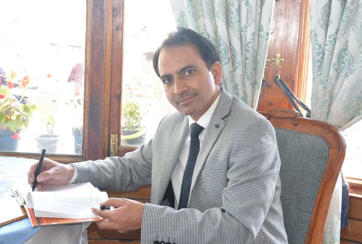 Sanjauli college Assistant professor Dr inder singh Thakur research work on atal bihari vajpayee