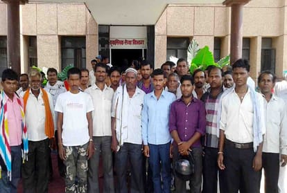 Doctors beaten ward boy in kanpur dehat