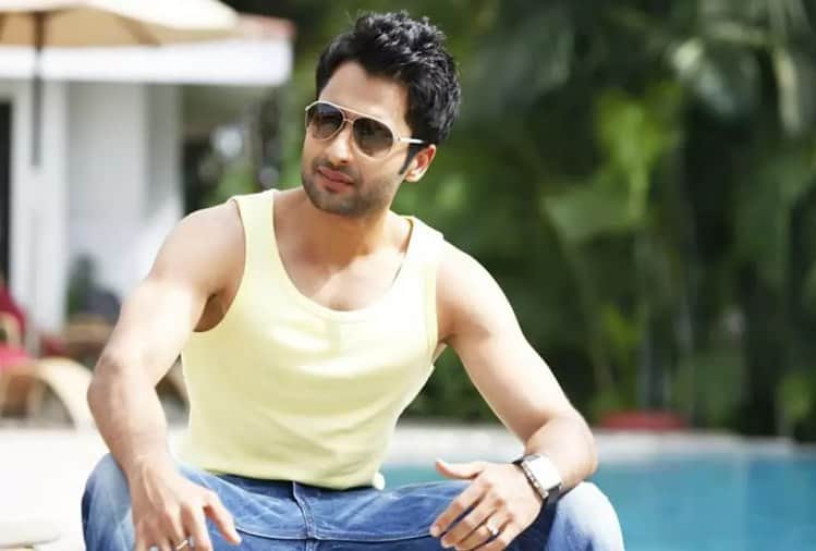 Jackky Bhagnani request To Lata Mangeshkar please listen Chalte Chalte remix