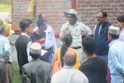 illegal hotels sealed in Manikarna valley on the order of the High Court