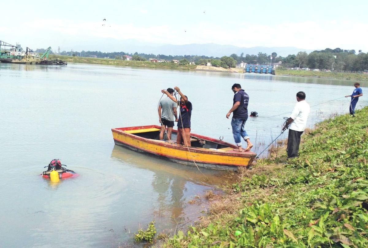 no clue about the drowning of three person in mandi