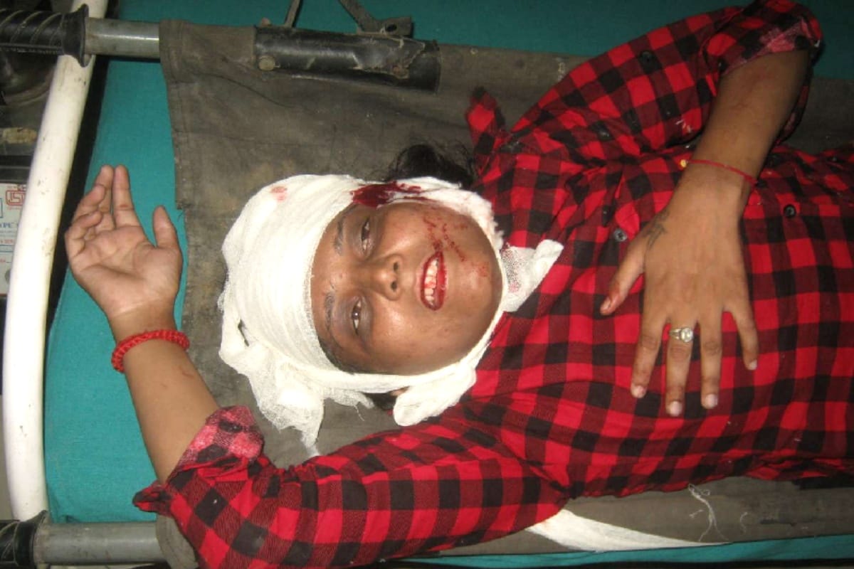 Indian Railway officer saved the life of a girl against the rules
