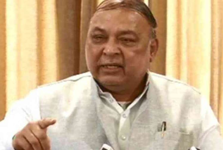 arrest warrant against former minister Ravi Das Mehrotra