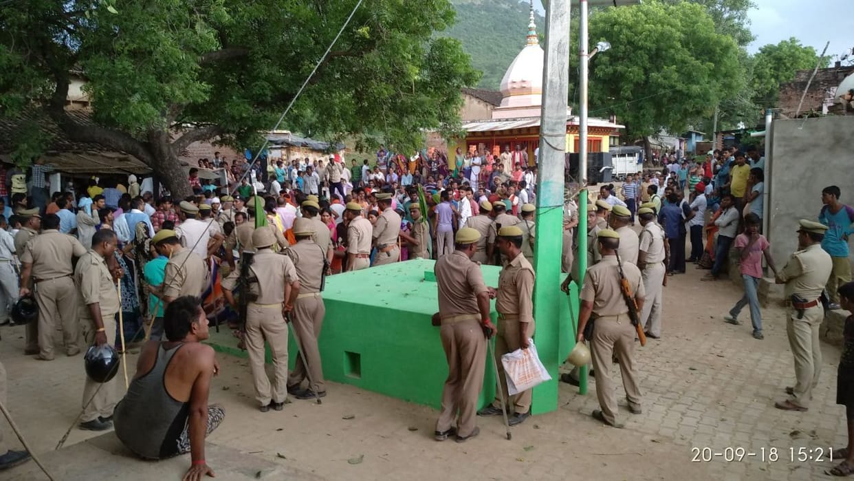 Ma commit suicide after giving way for Tazia j at mirzapur