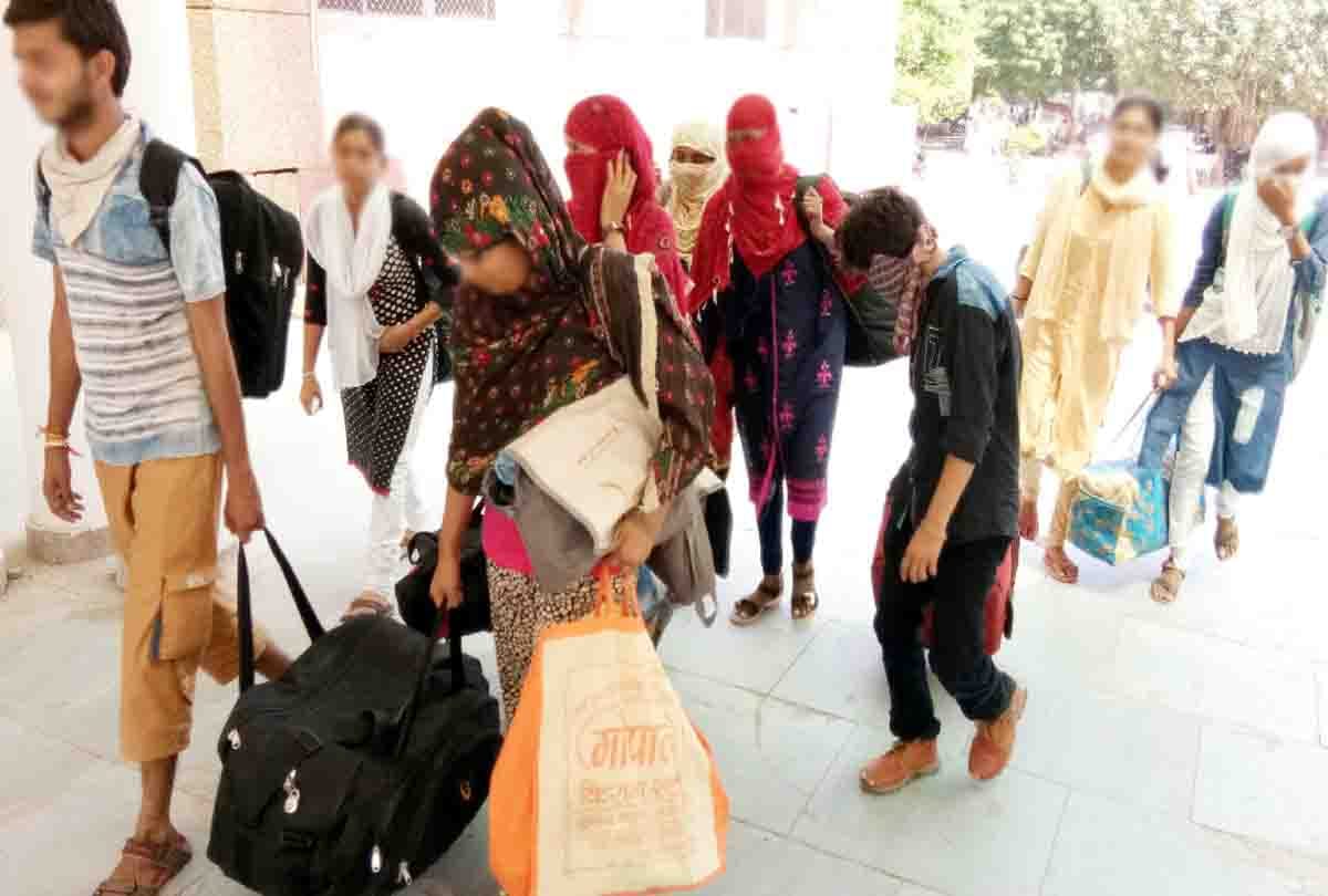 nine girls and one youngman who being hostage in tamilnadu reaches to city