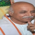 डा प्रवीण तोगड़िया।