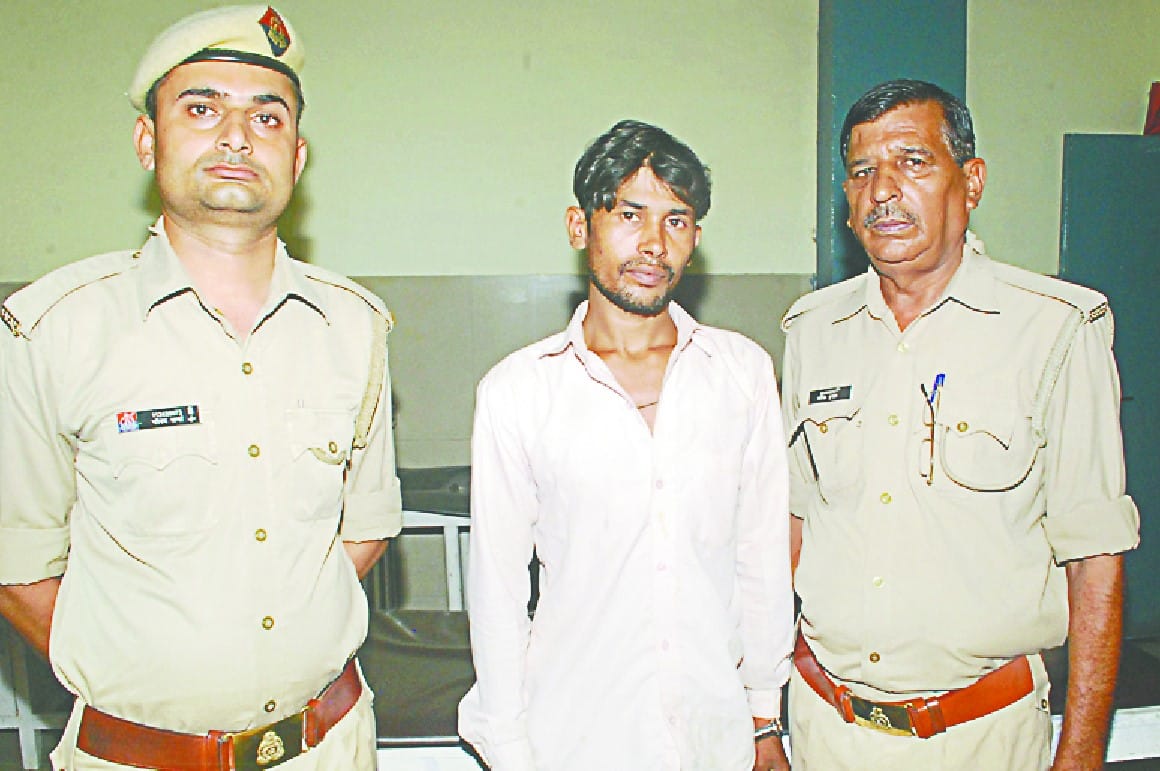 Bank manager turns out Master Mind, the peon had stolen