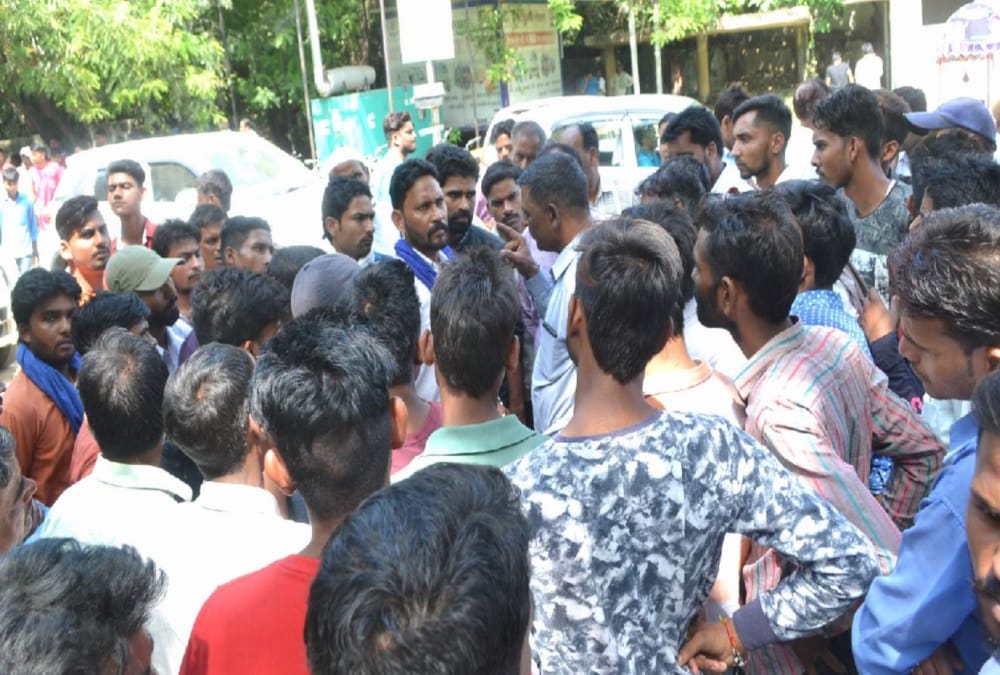 Firing in roorkee murder case registered in sc st act