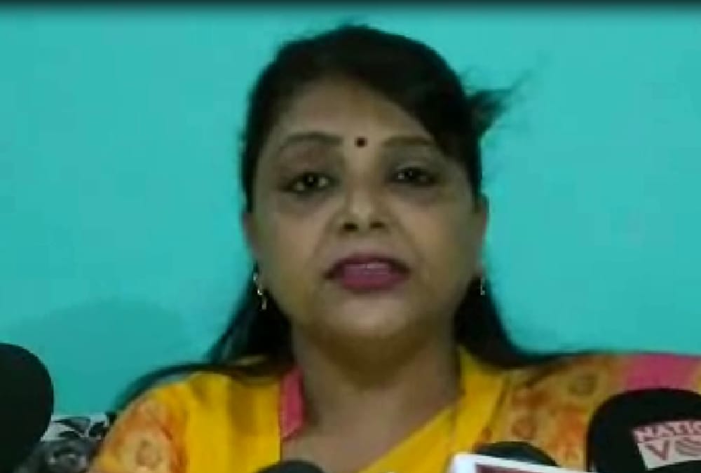 nagar palika chairman and officers are head to head in sultanpur.