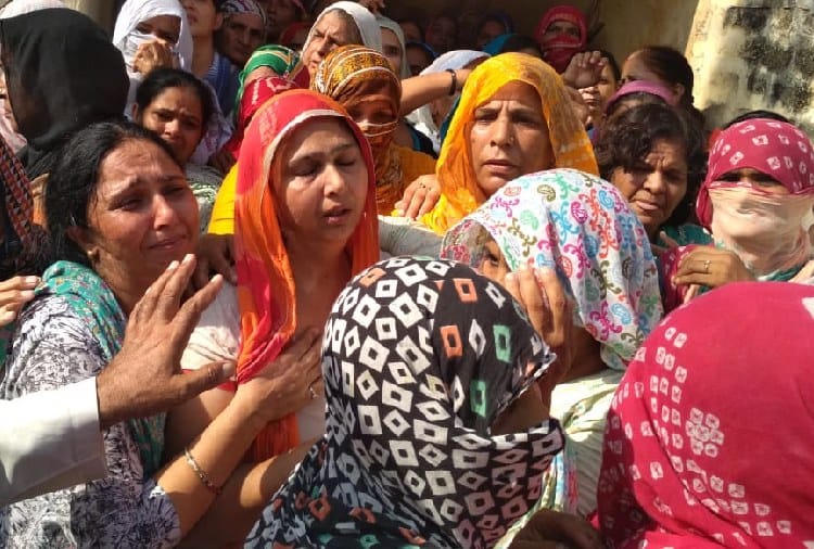Bsf Soldier Narender Kumar Wife Santosh Interview, Who Killed by Pakistan Bat Team in Jammu