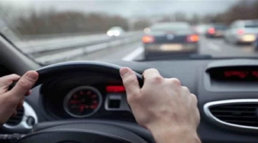 Do not walk wrong at time of driving, otherwise damage will occur, master plan of police is ready
