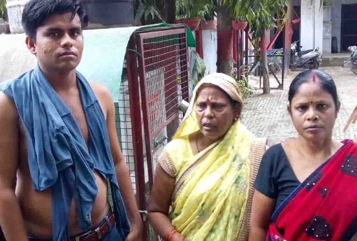 Junior doctors beat care takers of patients in kanpur