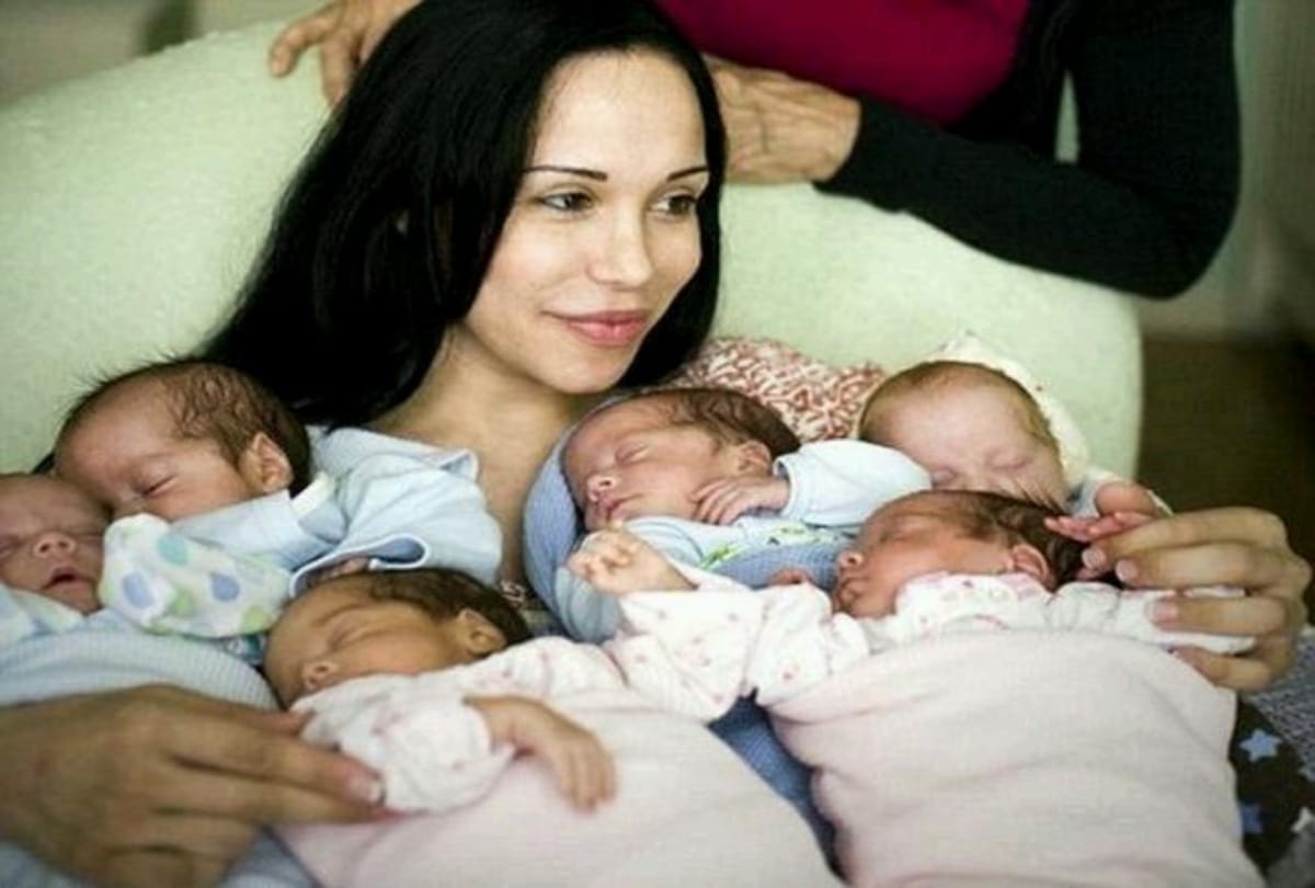 This woman gaves birth to eight children