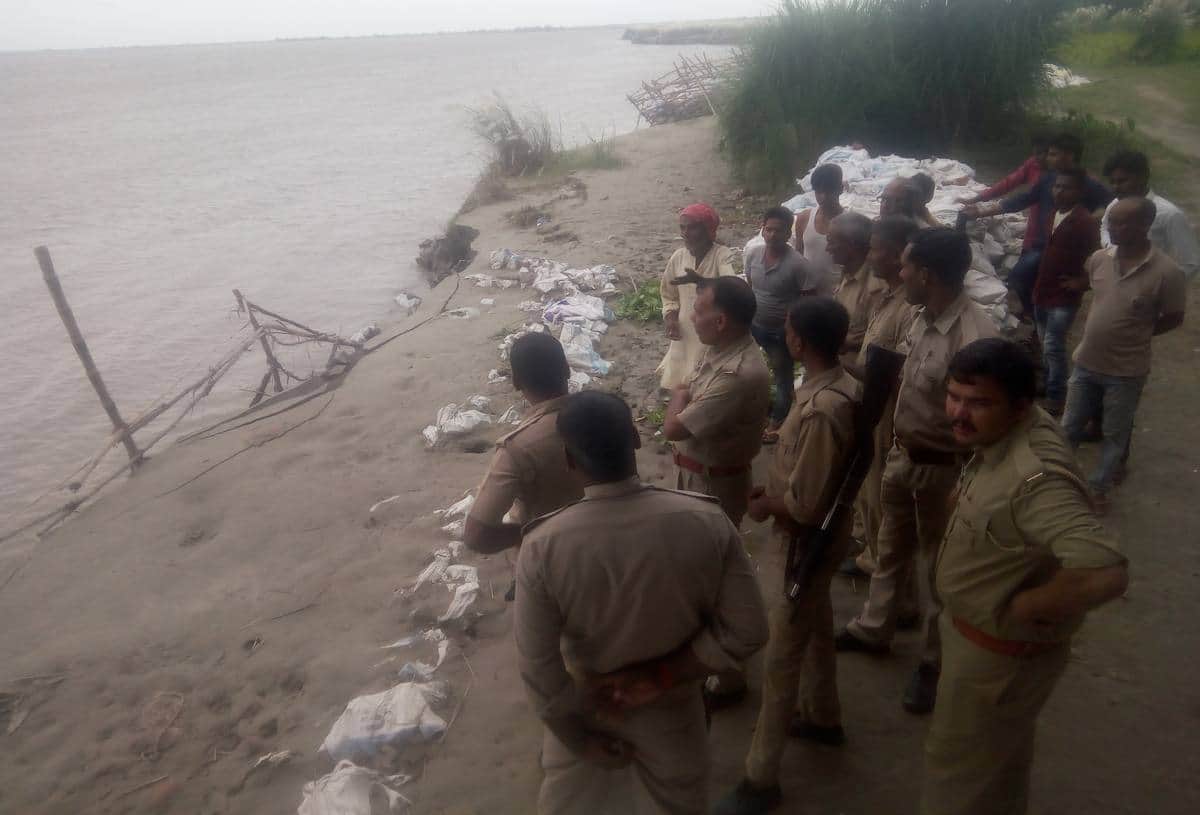 Boat capsized in ghagra river in mau