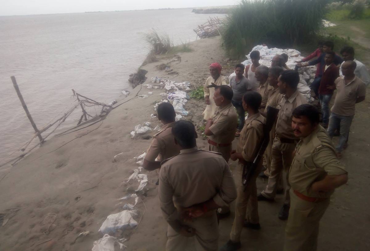Boat capsized in ghagra river in mau