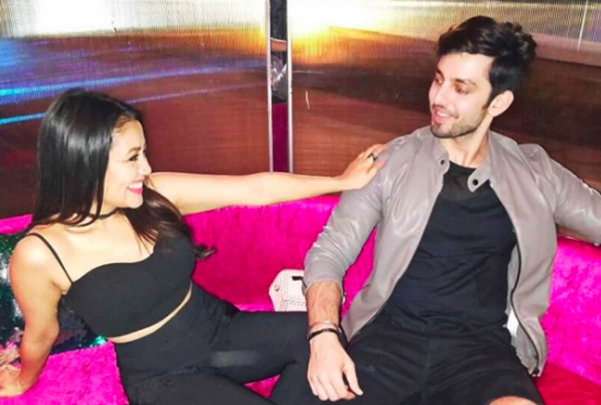 Neha Kakkar crying for Himansh Kohli during live concert in Ahmedabad video viral