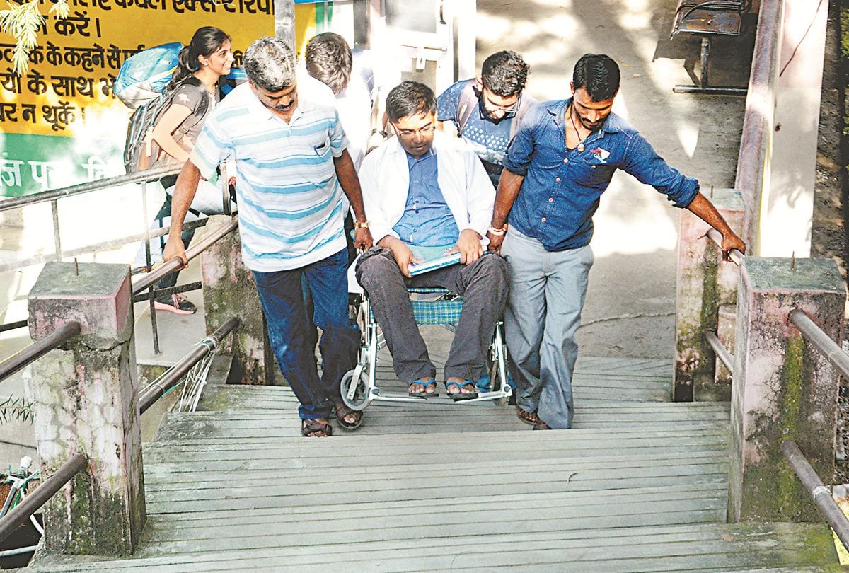 Nahan Medical College complain to Medical Council of India