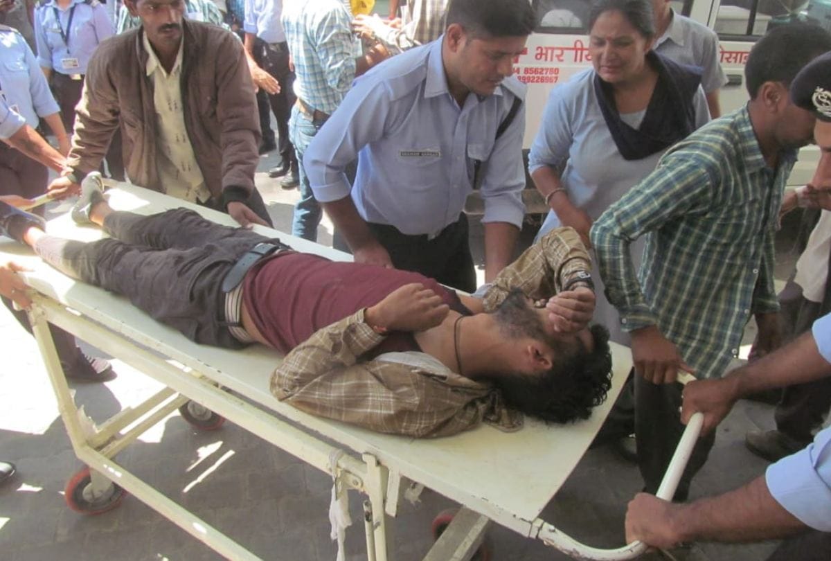 Husband and wife killed in accident as car falls into gorge Near Chamba Himachal Pradesh