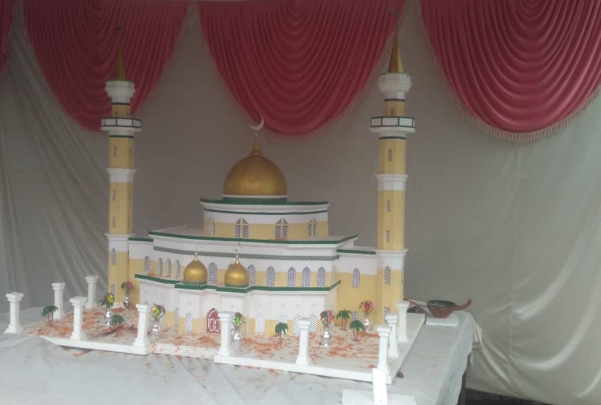 pictures of beautiful tazia made in balrampur