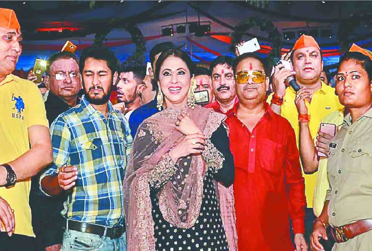 Actress Urmila Matondkar in kanpur