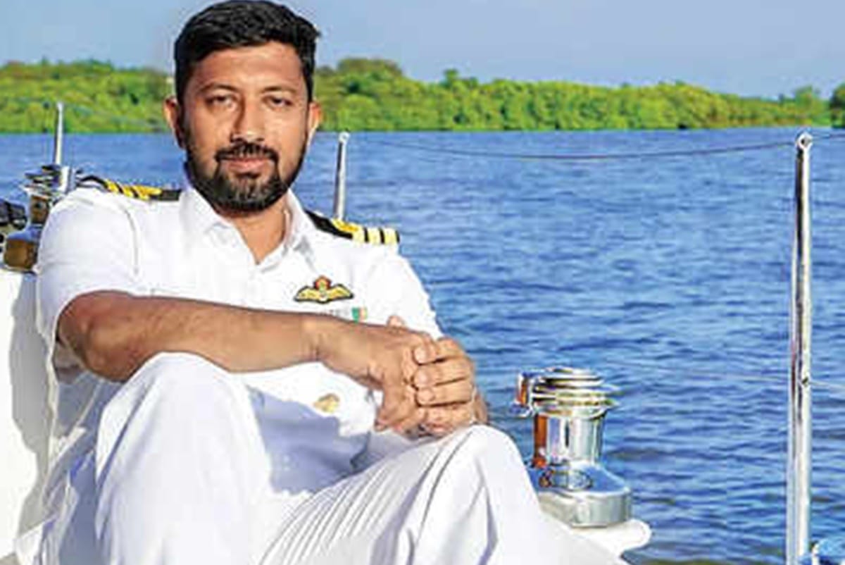 Golden Globe Race contestants faced rough weather in which Indian Naval officer injured