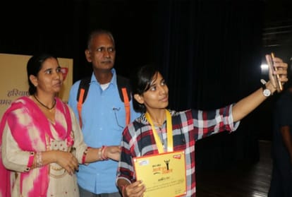 Amar Ujala Topper Student samman samaroh in Hisar,  CM Manohar Lal Best wishes to students