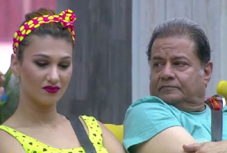 Bigg Boss 12 Deepak Thakur makes fun on Anup Jalota with Sourabh Patel