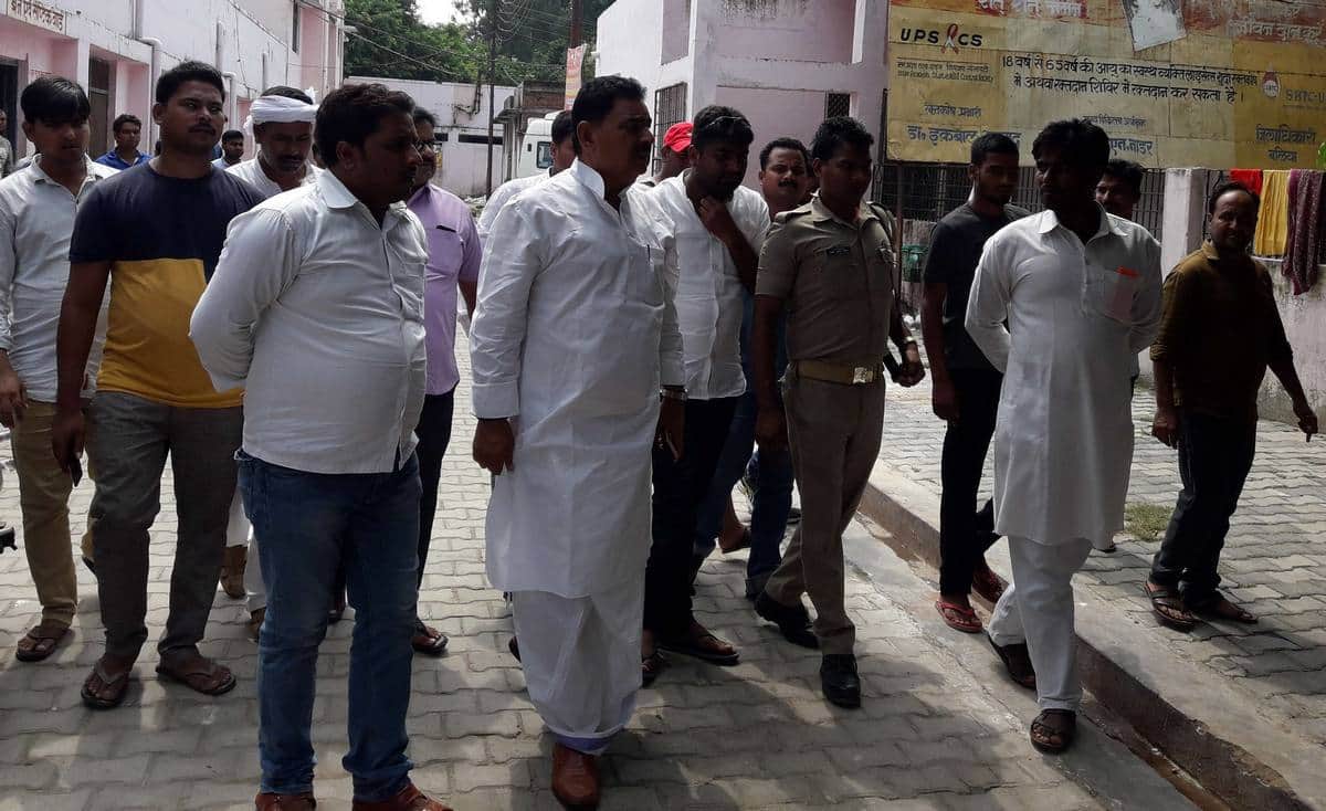 Three people died due to high tension wire touch to tazia in ballia