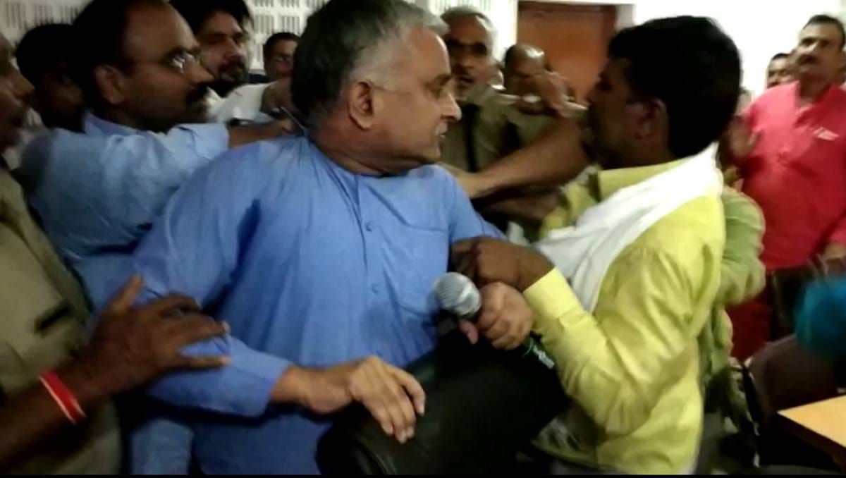 Ballia DIOS says that he will complain to CM yogi of BJP MLA surendra singh
