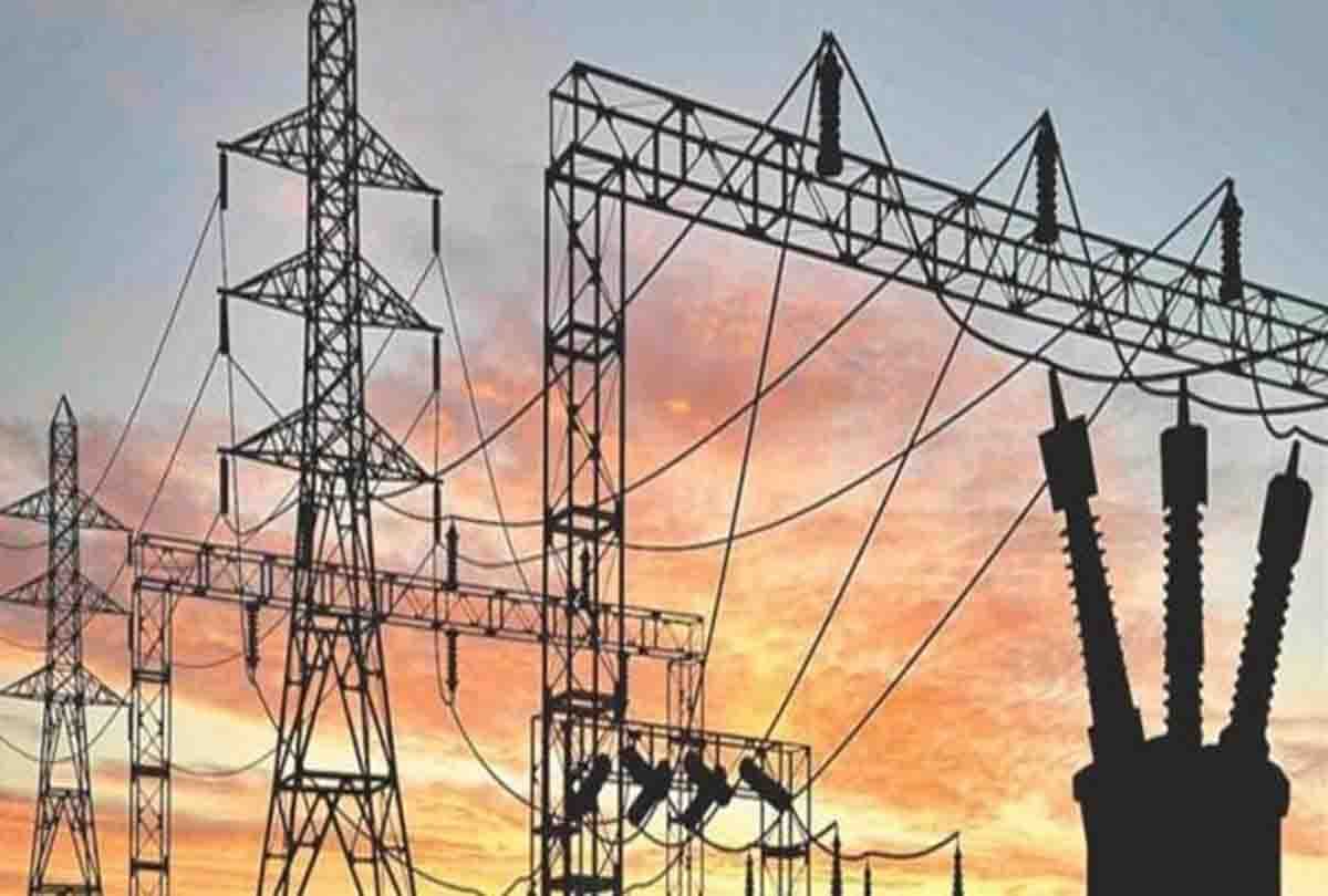 Electricity Department's JE protested