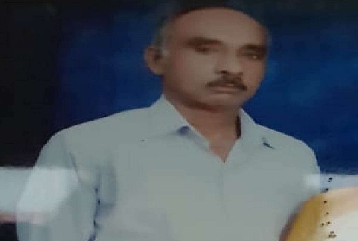 Girl father death after Two group clashed in Panchayat at ghaziabad
