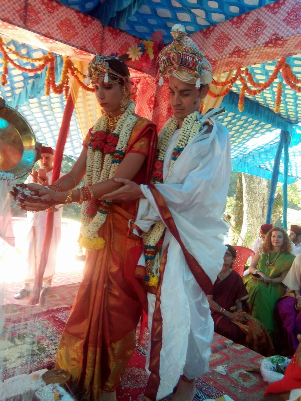 Italy couple marrying with uttarakhand culture in uttarkashi