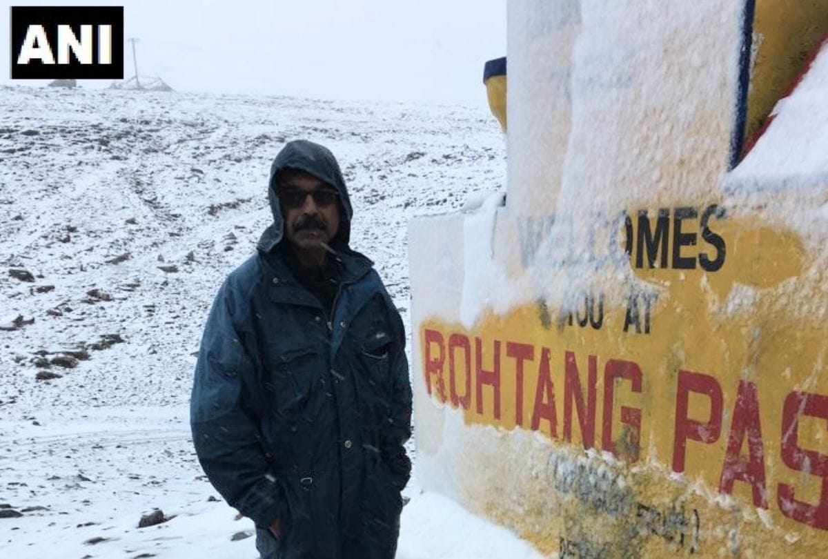 fresh snowfall in Rohtang Pass Himachal Pradesh